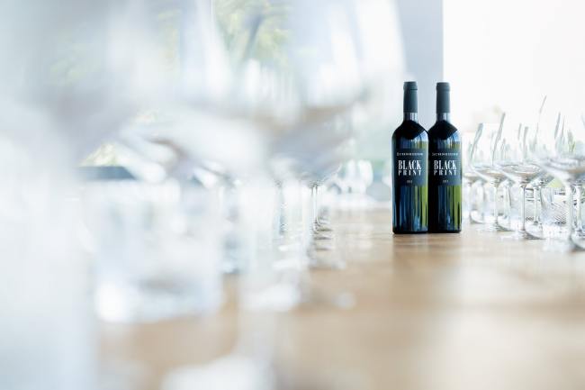 Architektur Fotografie - Black Print BP_003_Flaschenfotografie